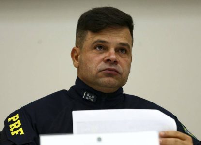 Suspeito de interferir nas eleições de 2022, ex-diretor geral da PRF é preso em Florianópolis